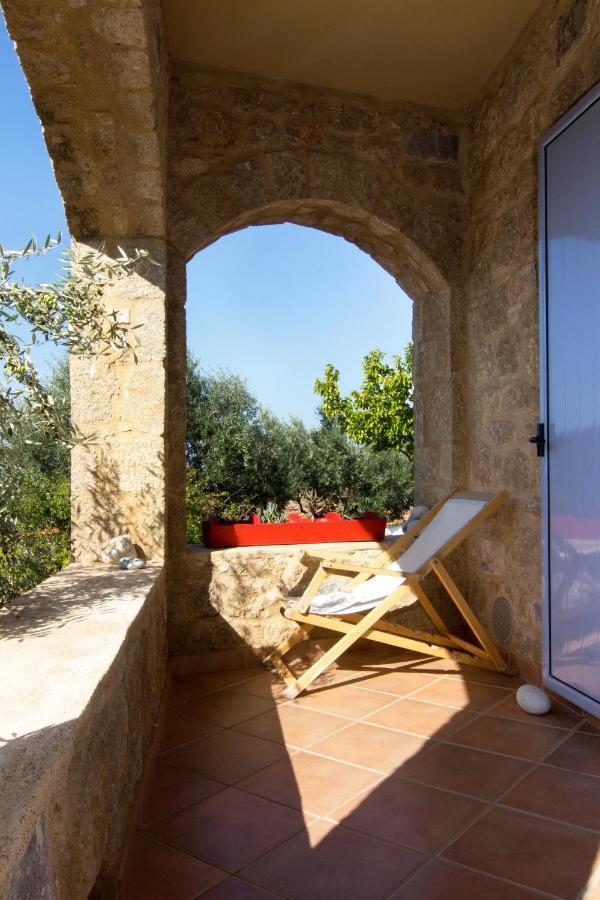 Riglia Orfea'S Place מראה חיצוני תמונה